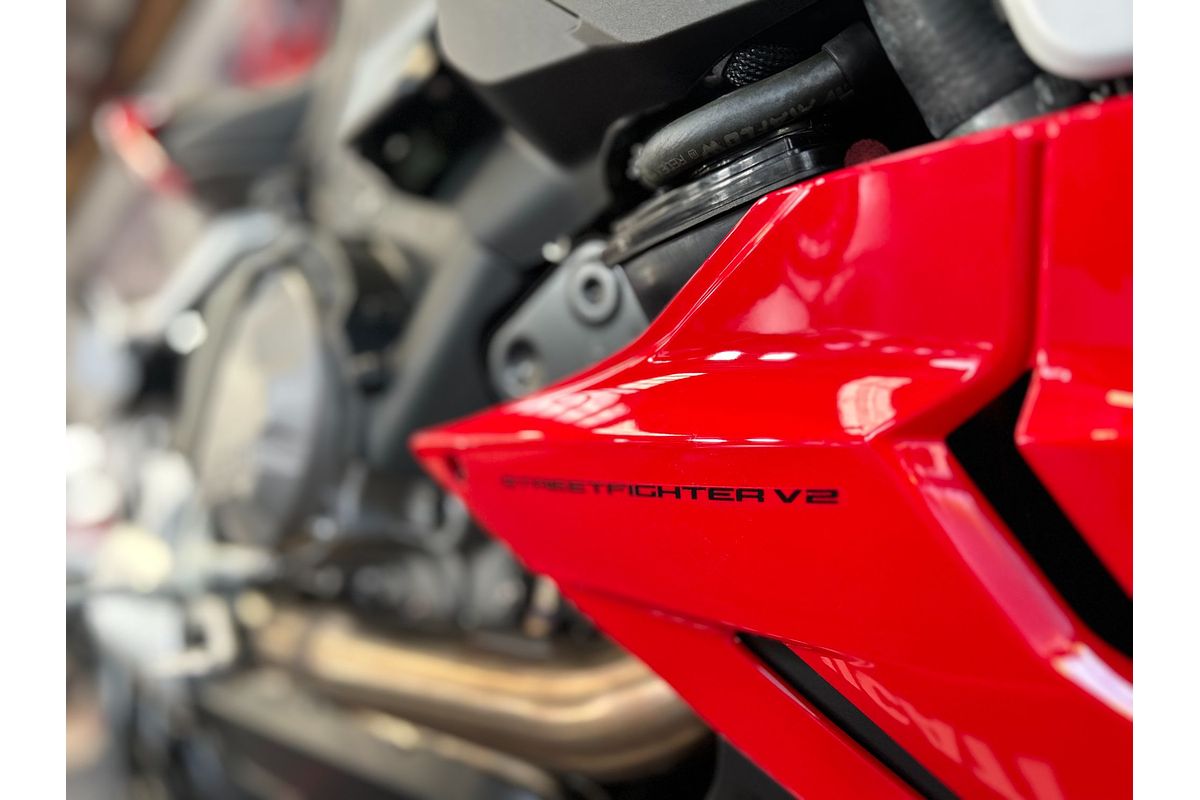 2024 Ducati STREETFIGHTER V2