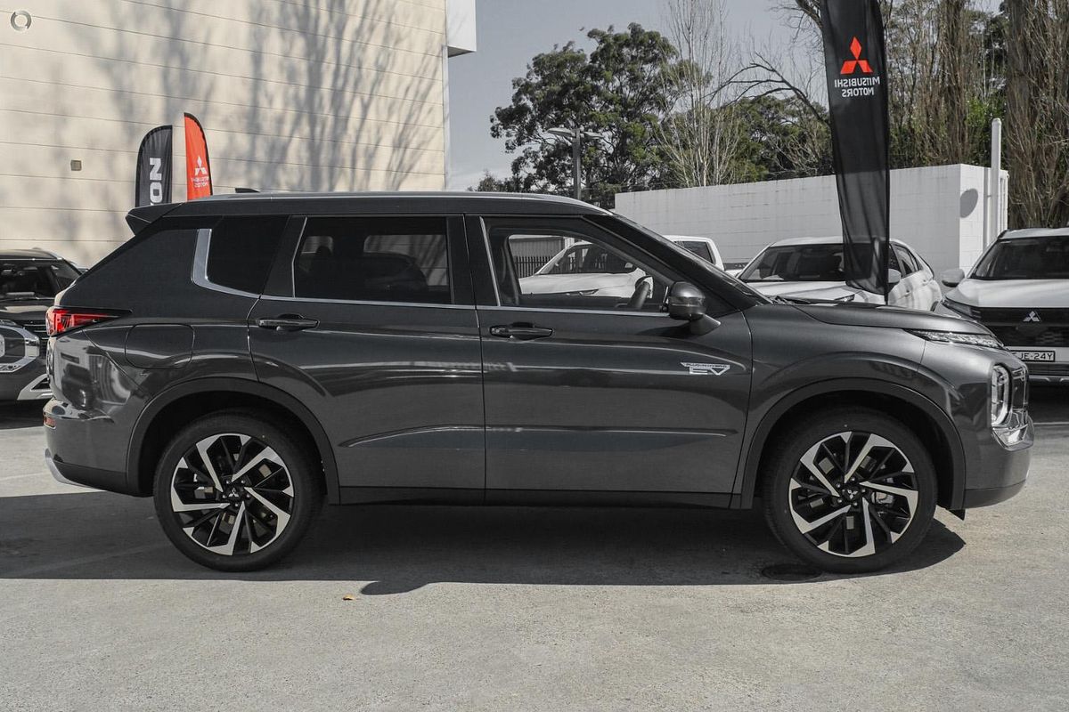 2024 Mitsubishi Outlander PHEV Aspire ZM