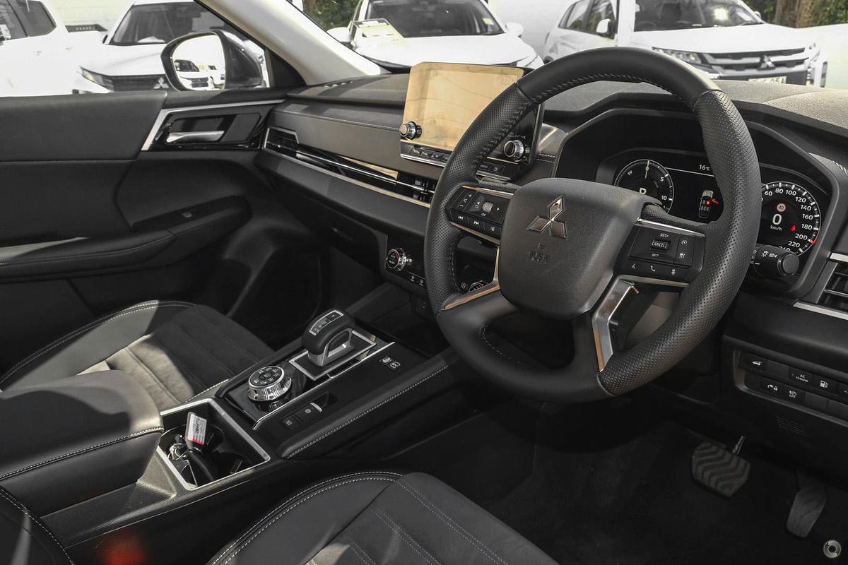 2024 Mitsubishi Outlander PHEV Aspire ZM