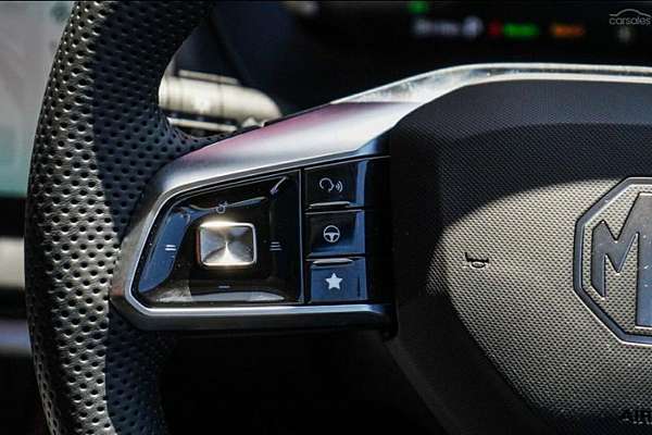 2025 MG ZS Essence Hybrid+ ZS32