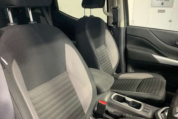 2024 Nissan Navara ST-X D23 4X4