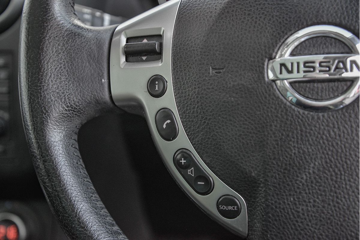 2013 Nissan Dualis Ti-L J10 Series 4