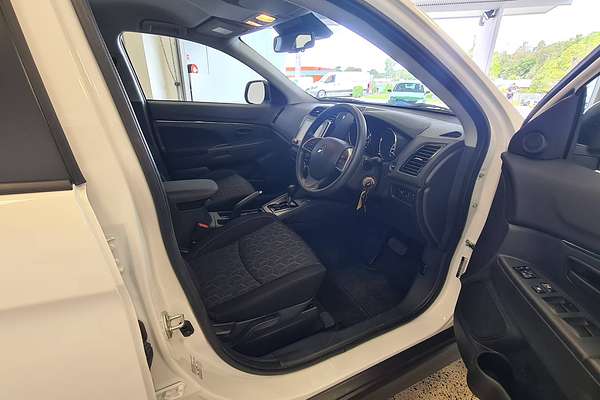 2023 Mitsubishi ASX ES XD