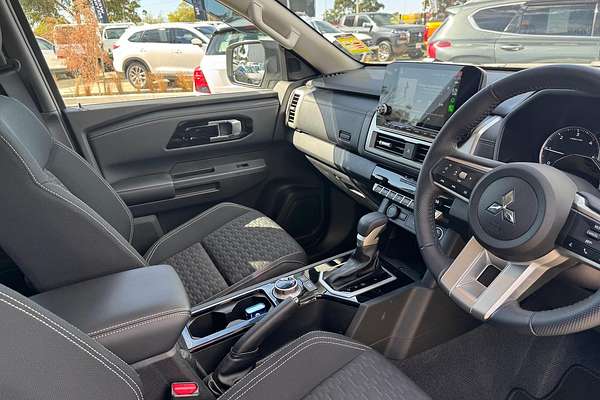 2024 Mitsubishi Triton GLS MV 4X4
