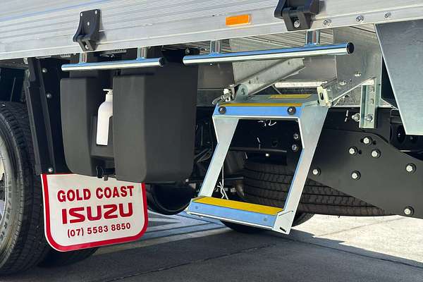 2025 Isuzu NPR 45/55-155 AMT MWB Tradepack NO ADBLUE OR DPD  4x2