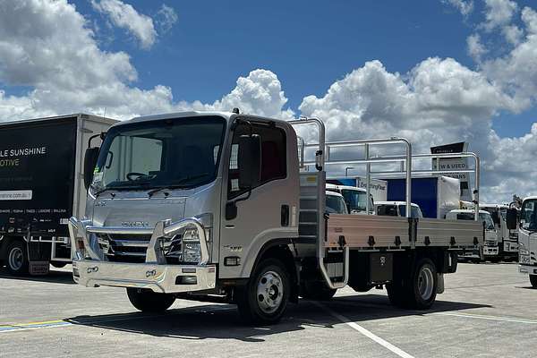 2025 Isuzu NPR 45/55-155 AMT MWB Tradepack NO ADBLUE OR DPD  4x2