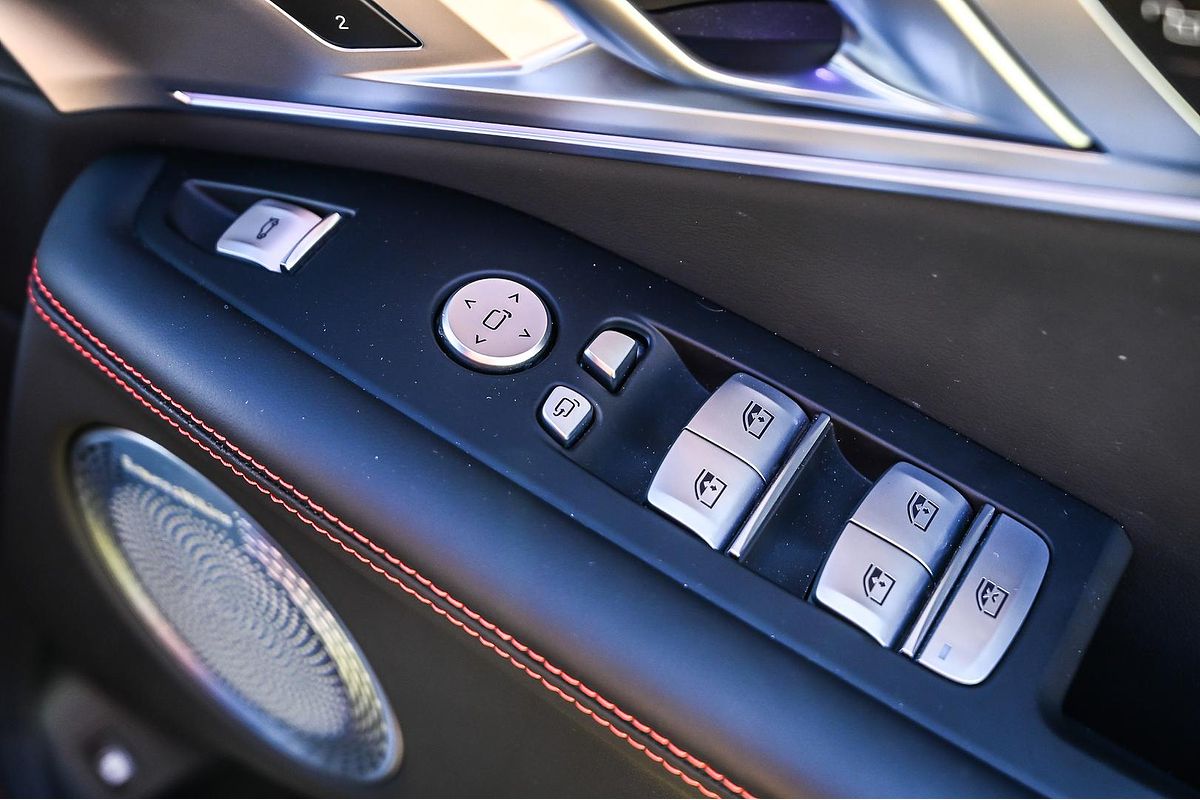 2023 BMW XM Label G09