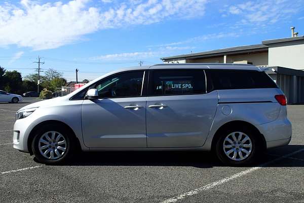 2017 Kia Carnival S YP
