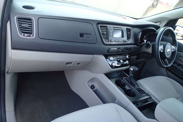 2017 Kia Carnival S YP
