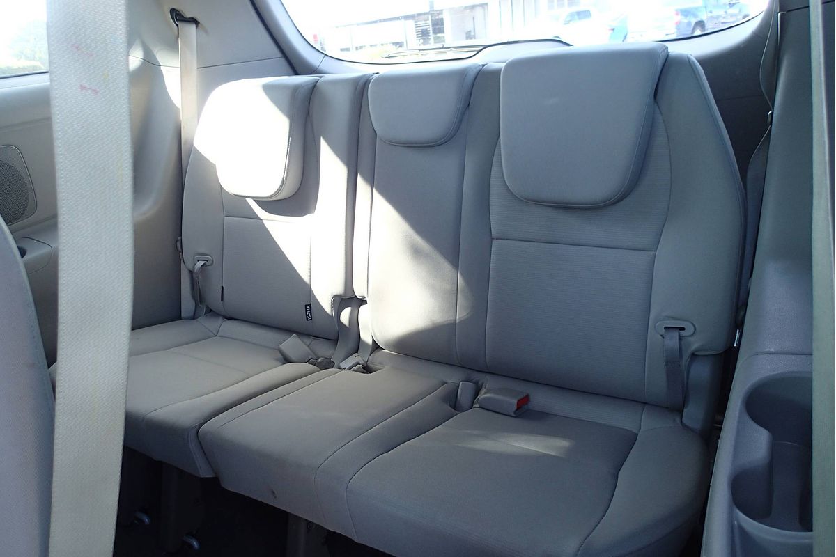 2017 Kia Carnival S YP