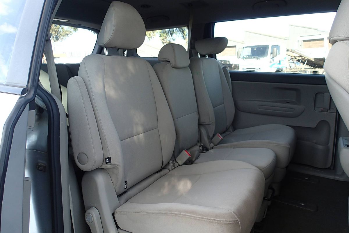 2017 Kia Carnival S YP