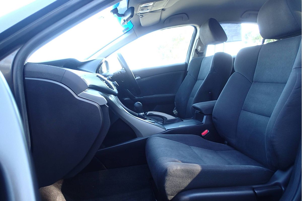 2009 Honda Accord 10