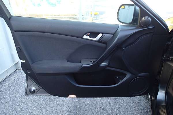 2009 Honda Accord 10