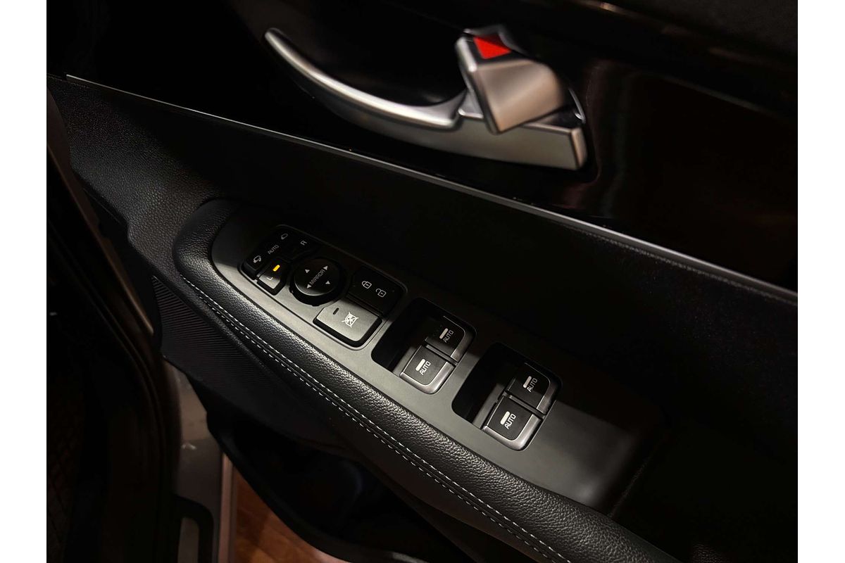 2018 Kia Sorento SLi UM