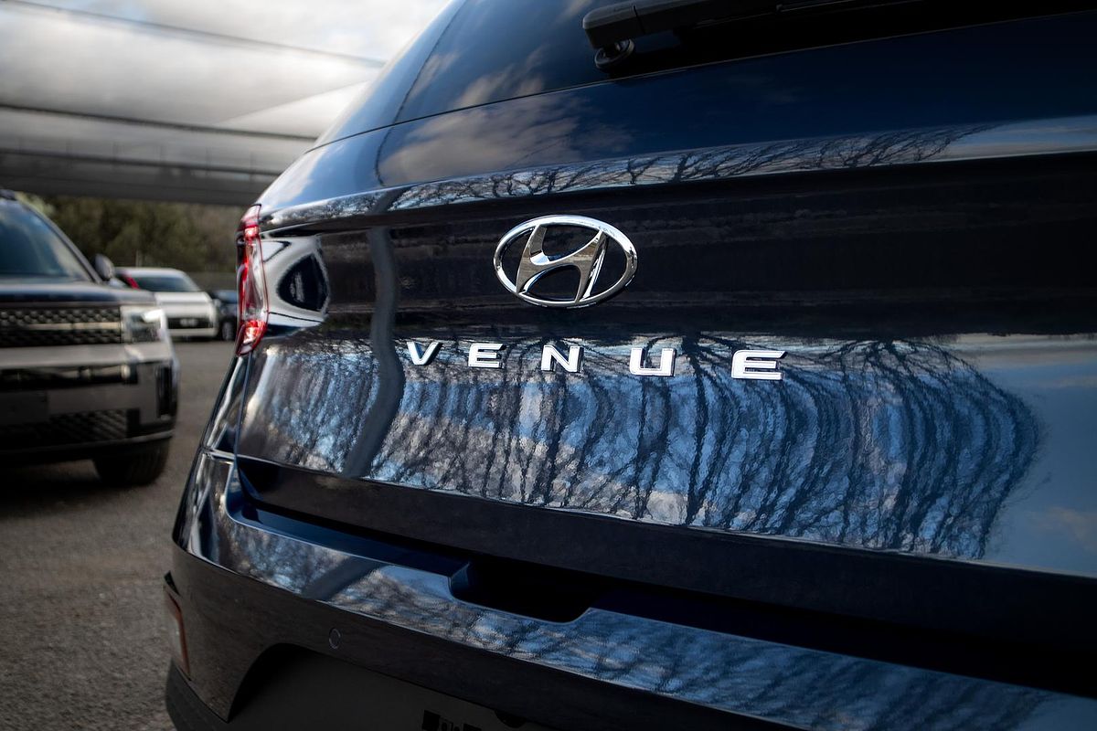 2024 Hyundai Venue Elite QX.V5