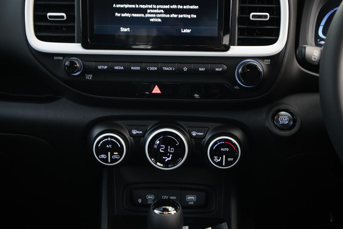 2024 Hyundai Venue Elite QX.V5