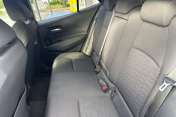 2022 Toyota Corolla SX Hybrid ZWE211R