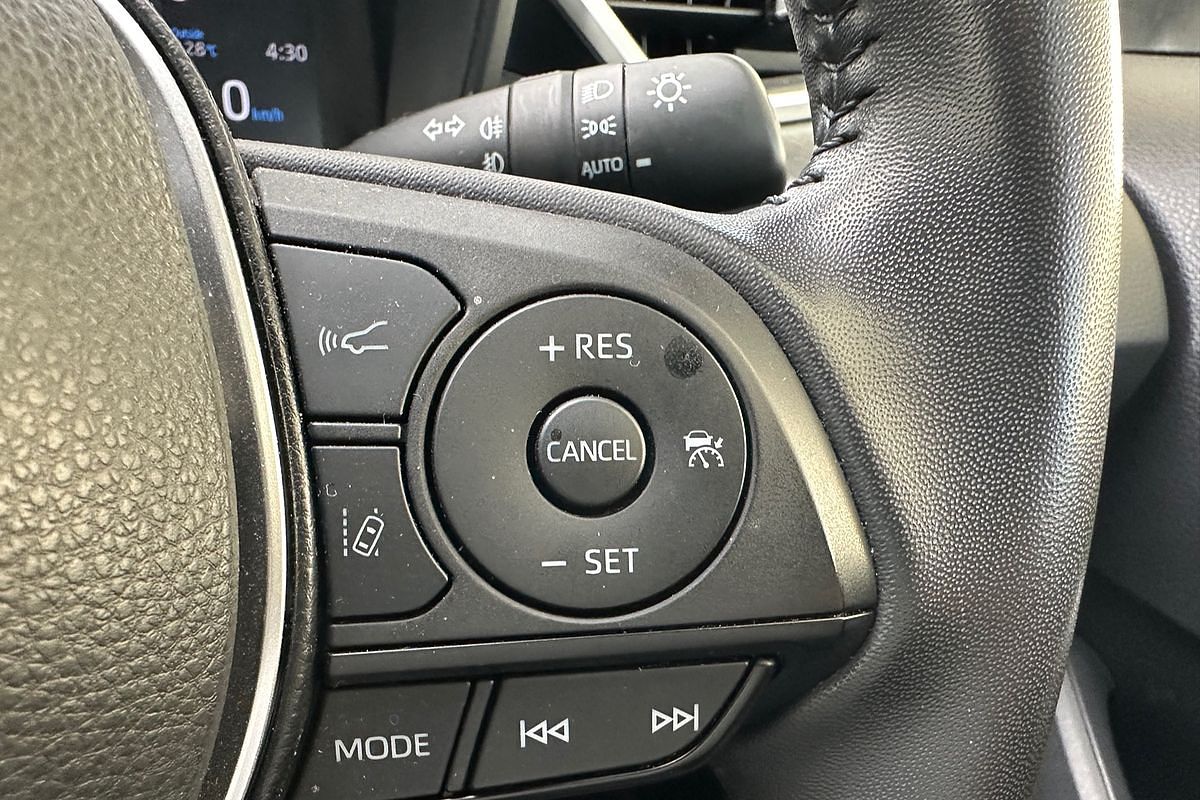 2022 Toyota Corolla SX Hybrid ZWE211R
