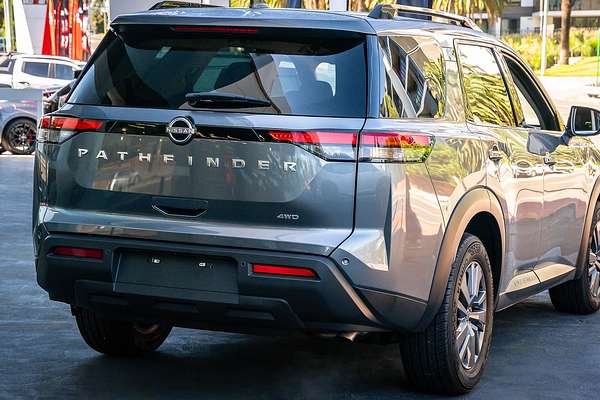 2024 Nissan Pathfinder ST-L R53