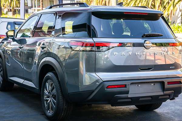 2024 Nissan Pathfinder ST-L R53