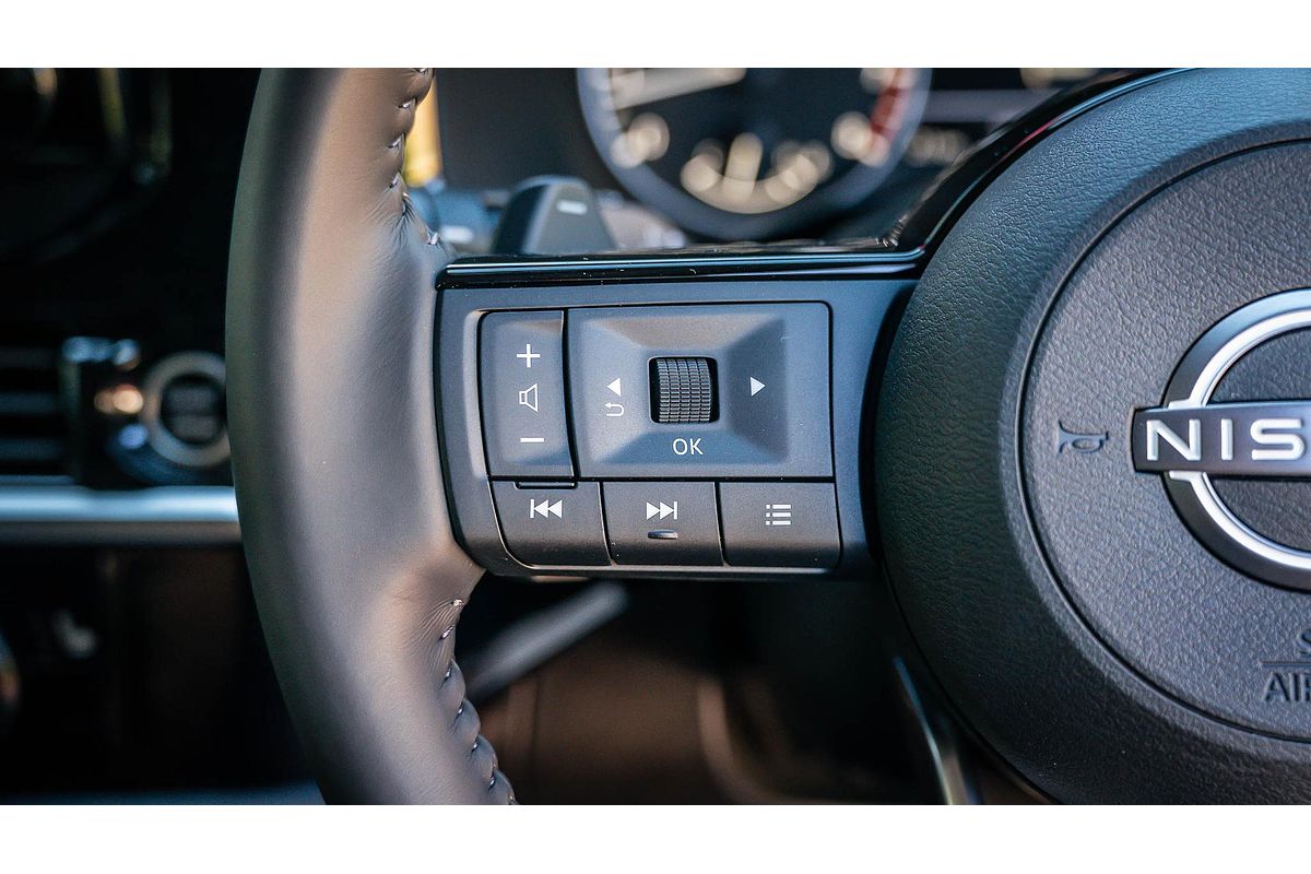 2024 Nissan Pathfinder ST-L R53