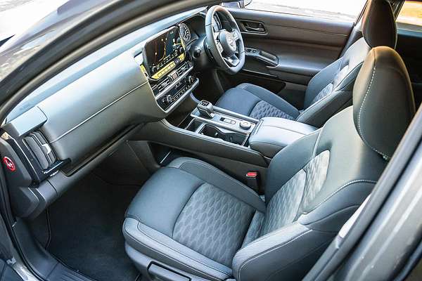 2024 Nissan Pathfinder ST-L R53