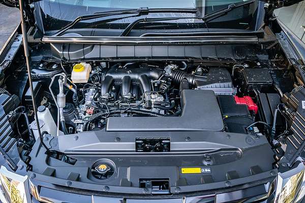 2024 Nissan Pathfinder ST-L R53