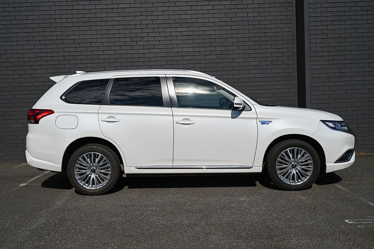 2019 Mitsubishi Outlander PHEV ES ADAS ZL