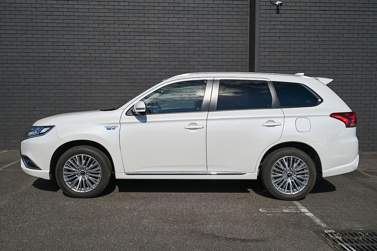 2019 Mitsubishi Outlander PHEV ES ADAS ZL