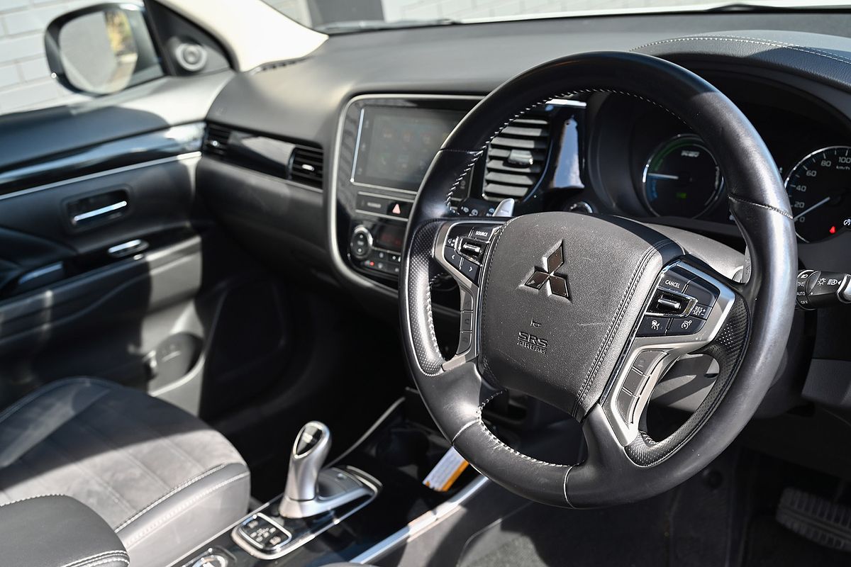 2019 Mitsubishi Outlander PHEV ES ADAS ZL