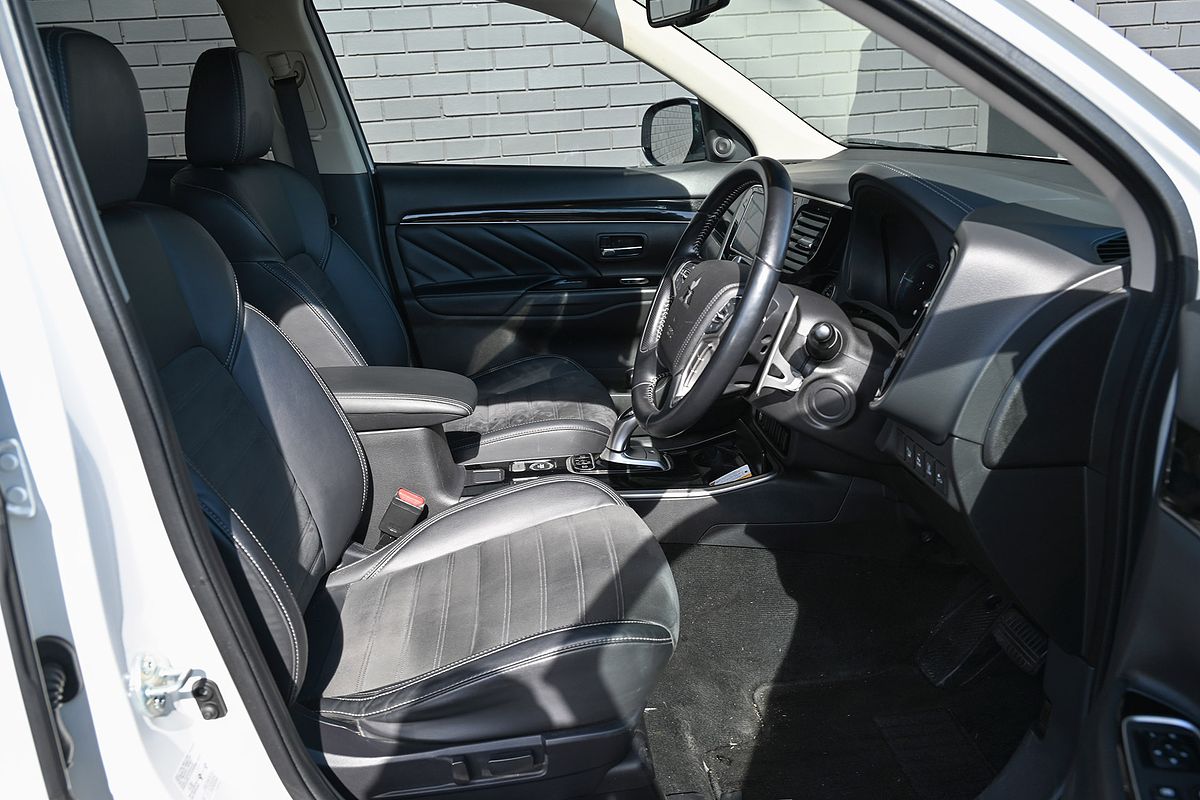 2019 Mitsubishi Outlander PHEV ES ADAS ZL