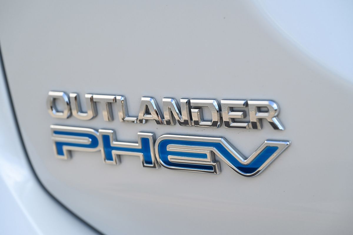 2019 Mitsubishi Outlander PHEV ES ADAS ZL