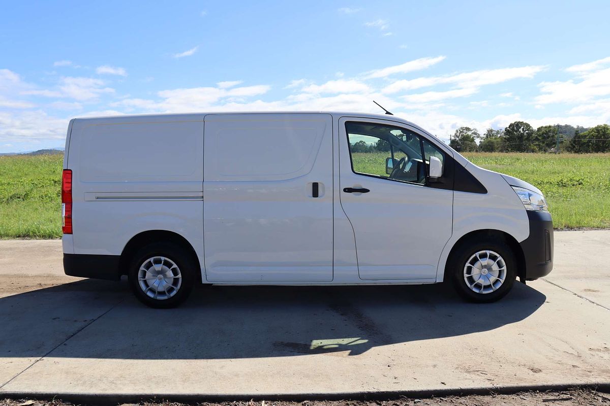 2021 Toyota Hiace GDH300R LWB