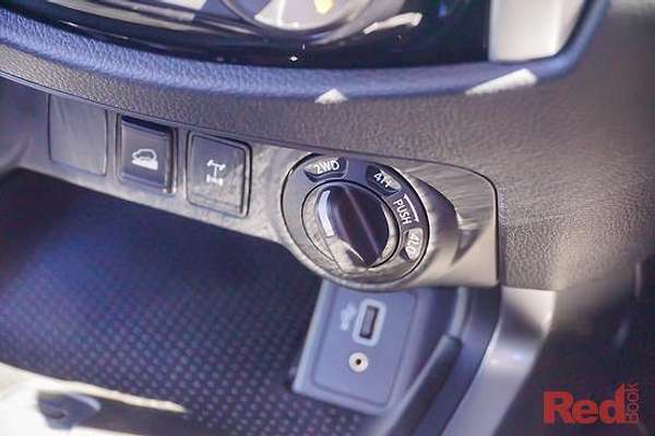 2024 Nissan Navara SL D23 4X4