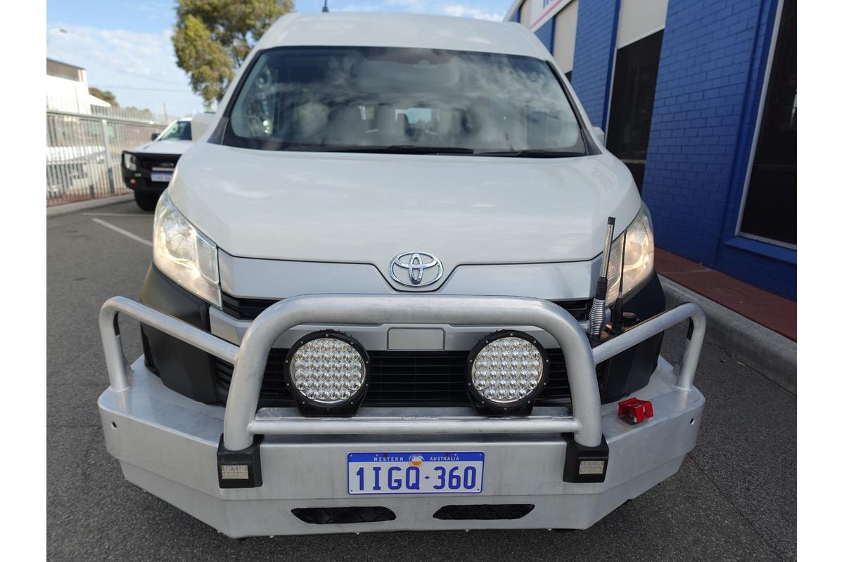 2020 Toyota Hiace Commuter GDH322R
