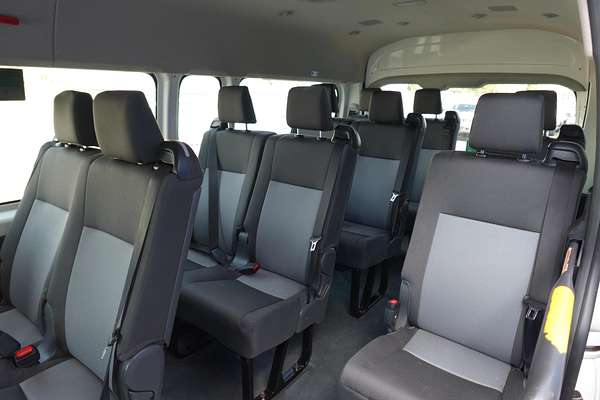 2020 Toyota Hiace Commuter GDH322R