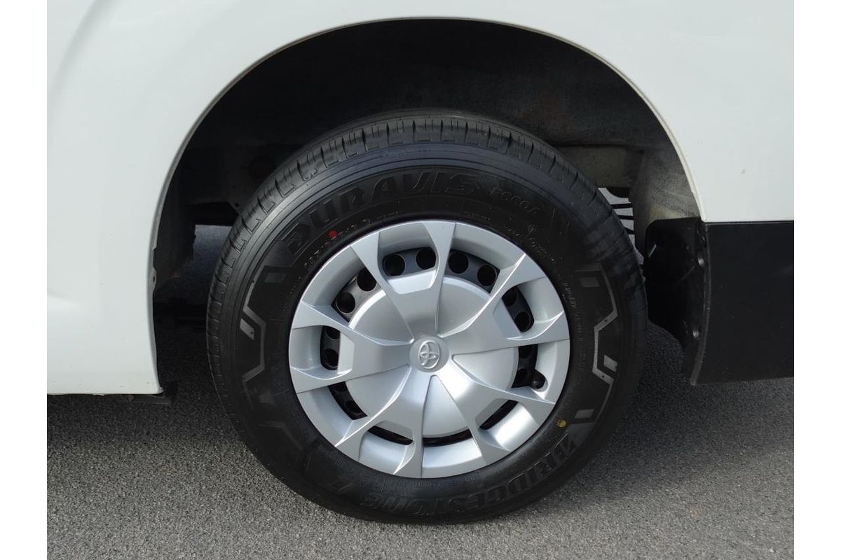 2020 Toyota Hiace Commuter GDH322R