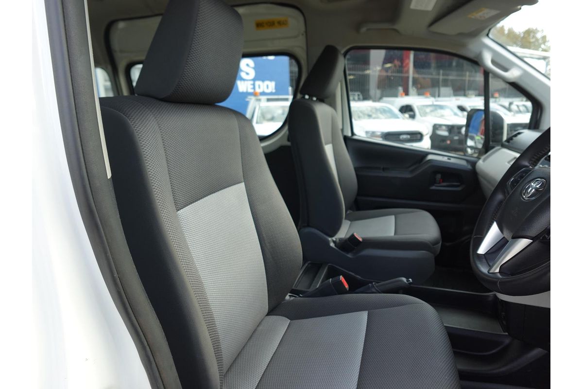 2020 Toyota Hiace Commuter GDH322R