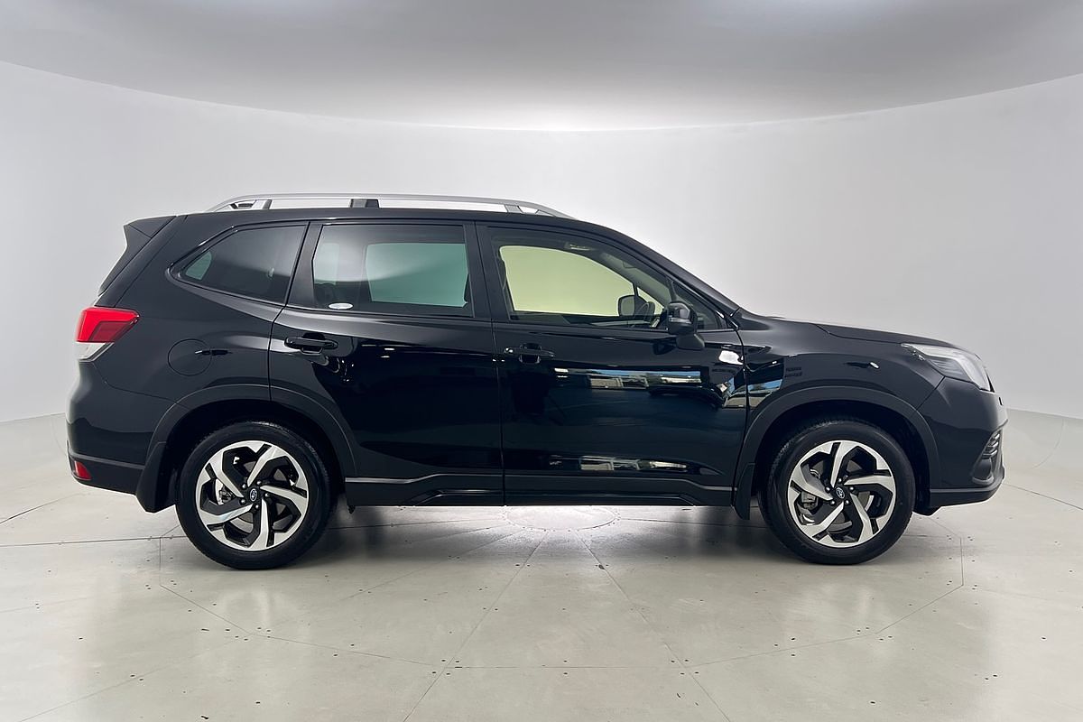 2023 Subaru Forester 2.5i-S S5