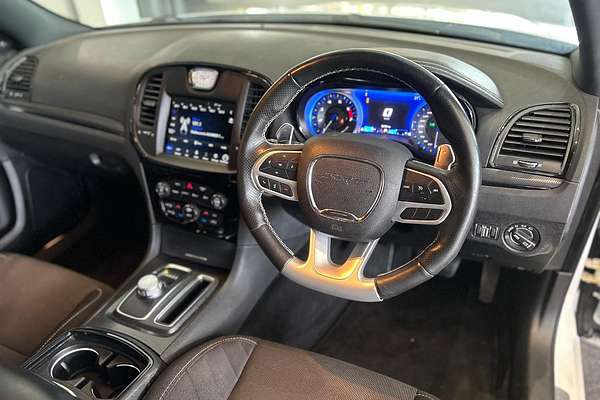 2021 Chrysler 300 SRT Core LX