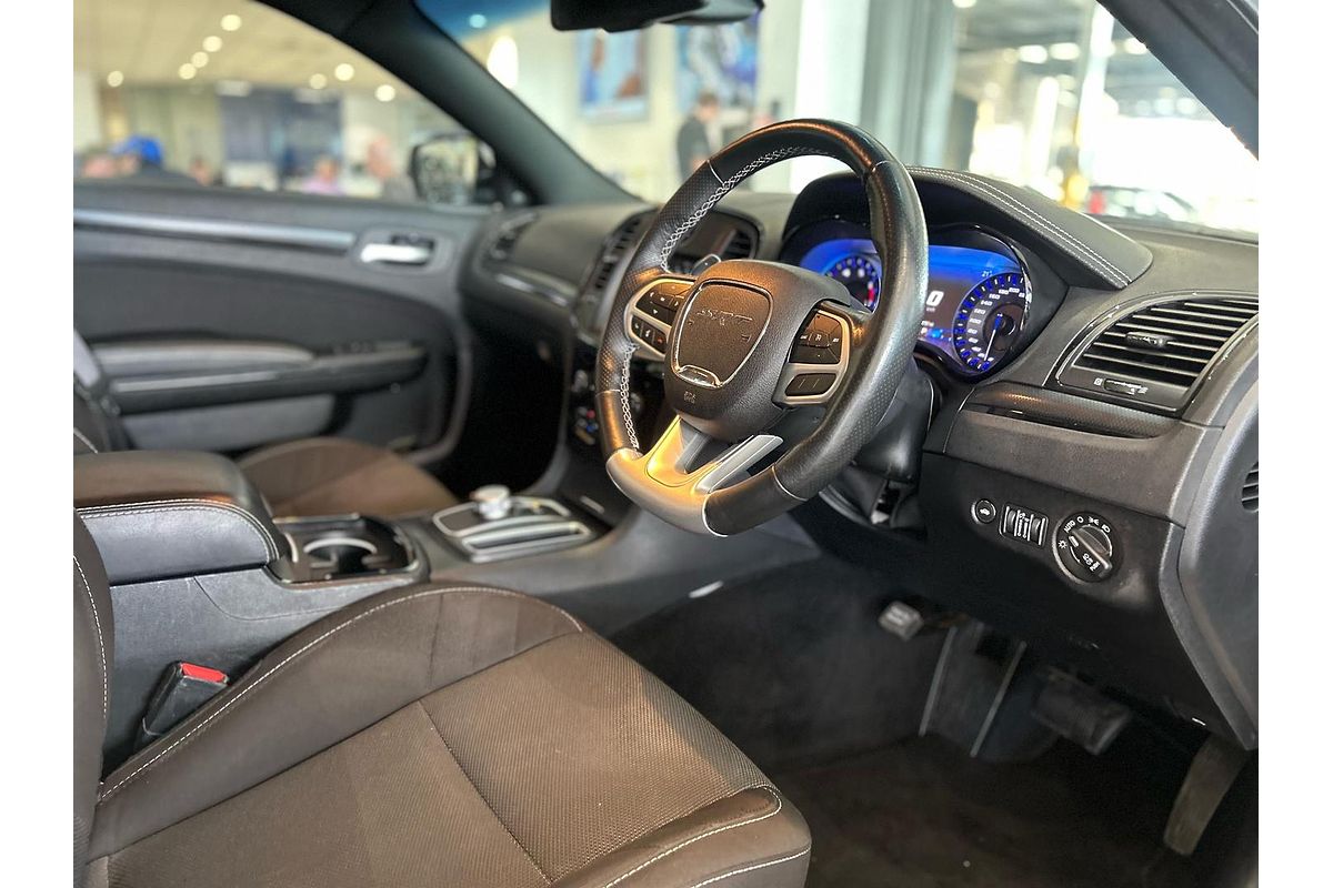 2021 Chrysler 300 SRT Core LX