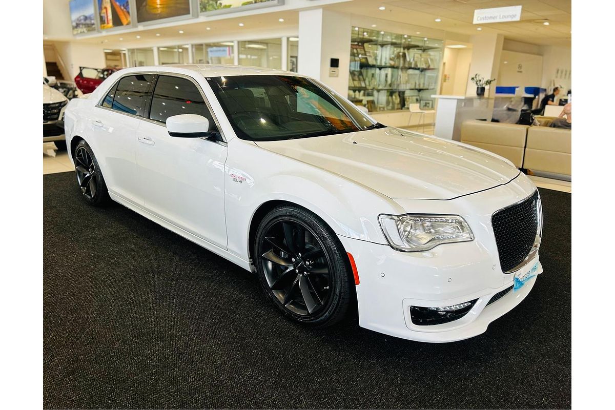 2021 Chrysler 300 SRT Core LX