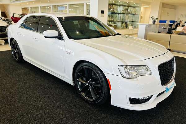 2021 Chrysler 300 SRT Core LX