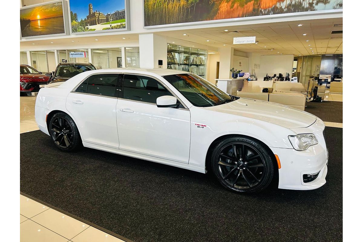 2021 Chrysler 300 SRT Core LX