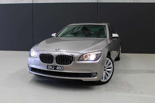 2009 BMW 7 50i F01