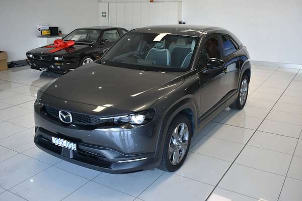 2022 Mazda MX-30 G20e Touring DR Series