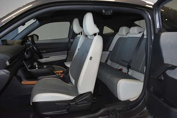 2022 Mazda MX-30 G20e Touring DR Series