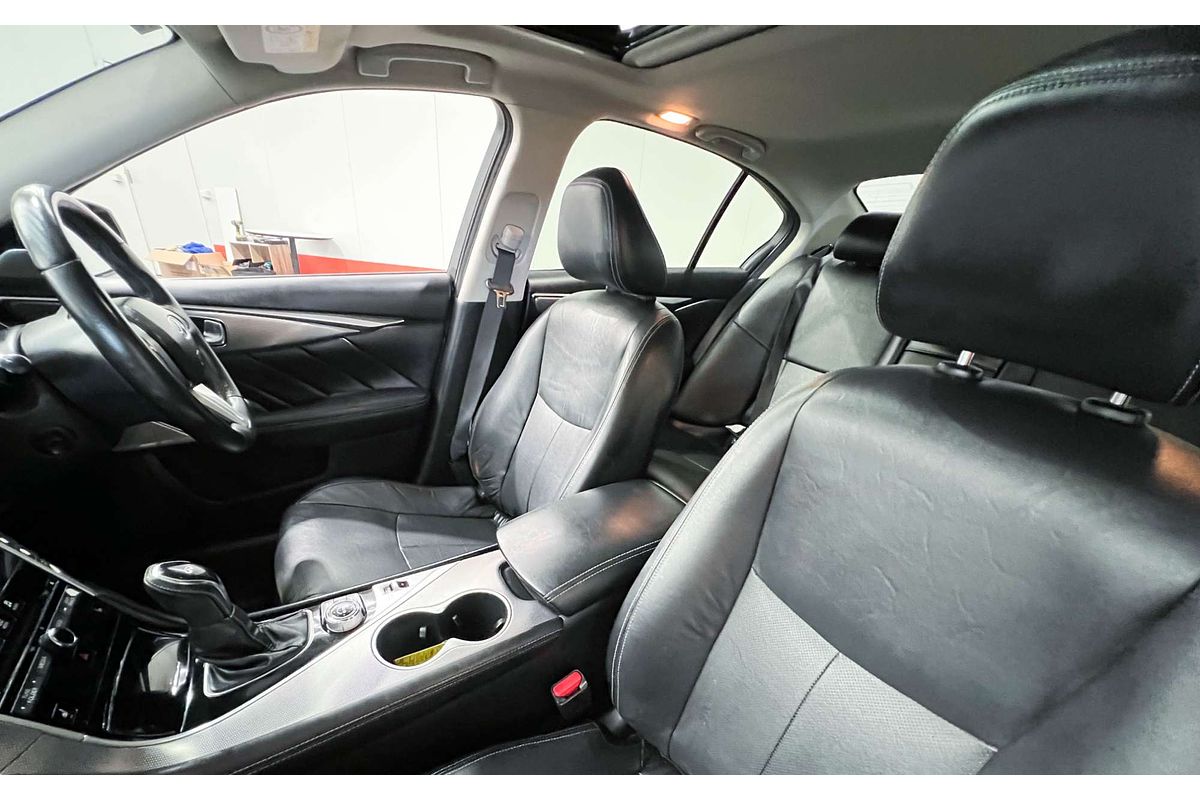 2018 INFINITI Q50 Pure V37