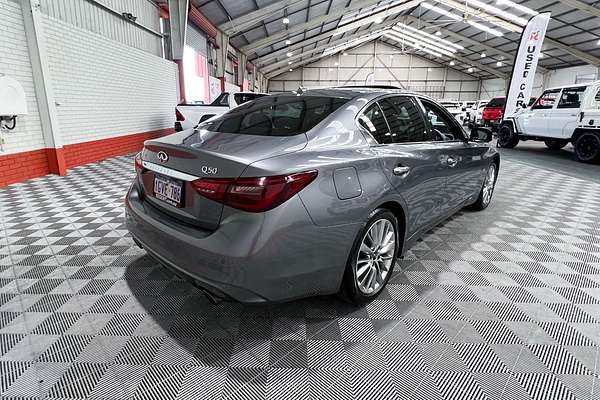 2018 INFINITI Q50 Pure V37