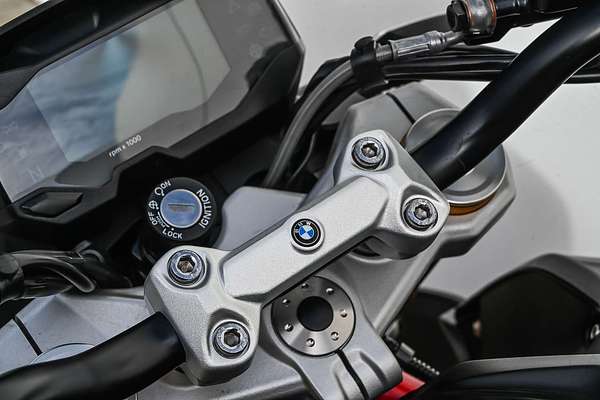 2024 BMW G 310 R G 310